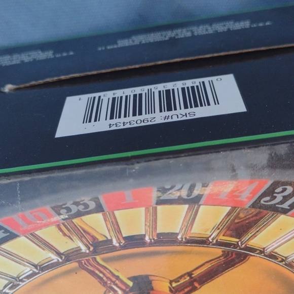Roulette Party Game with Shot Glasses NWT - Picture 3 of 3